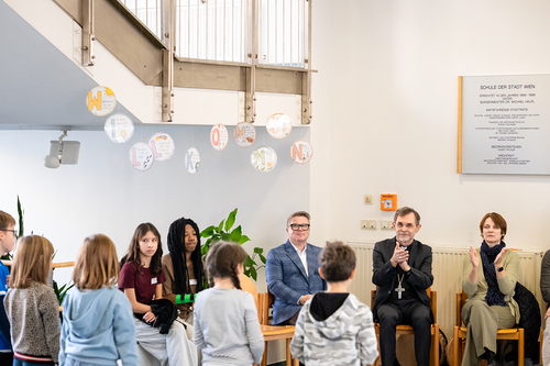 Schulbesuch Blaue Schule